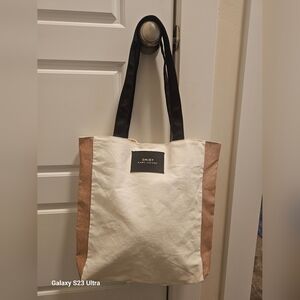 Marc Jacob Daisy Shopper Tote
